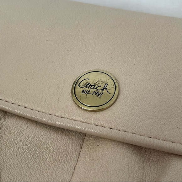 Coach Wristlit - Picture 4 of 6